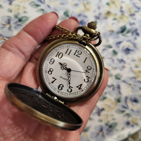 New Owls Pocket Watch Bronze - Picture 3 of 5